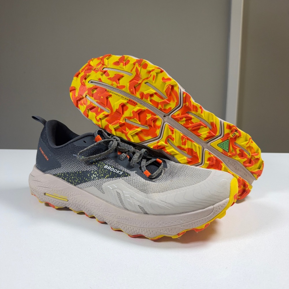Brooks Cascadia 17 Trail Running Shoes Mens 12 Grey Orange 1104031D238